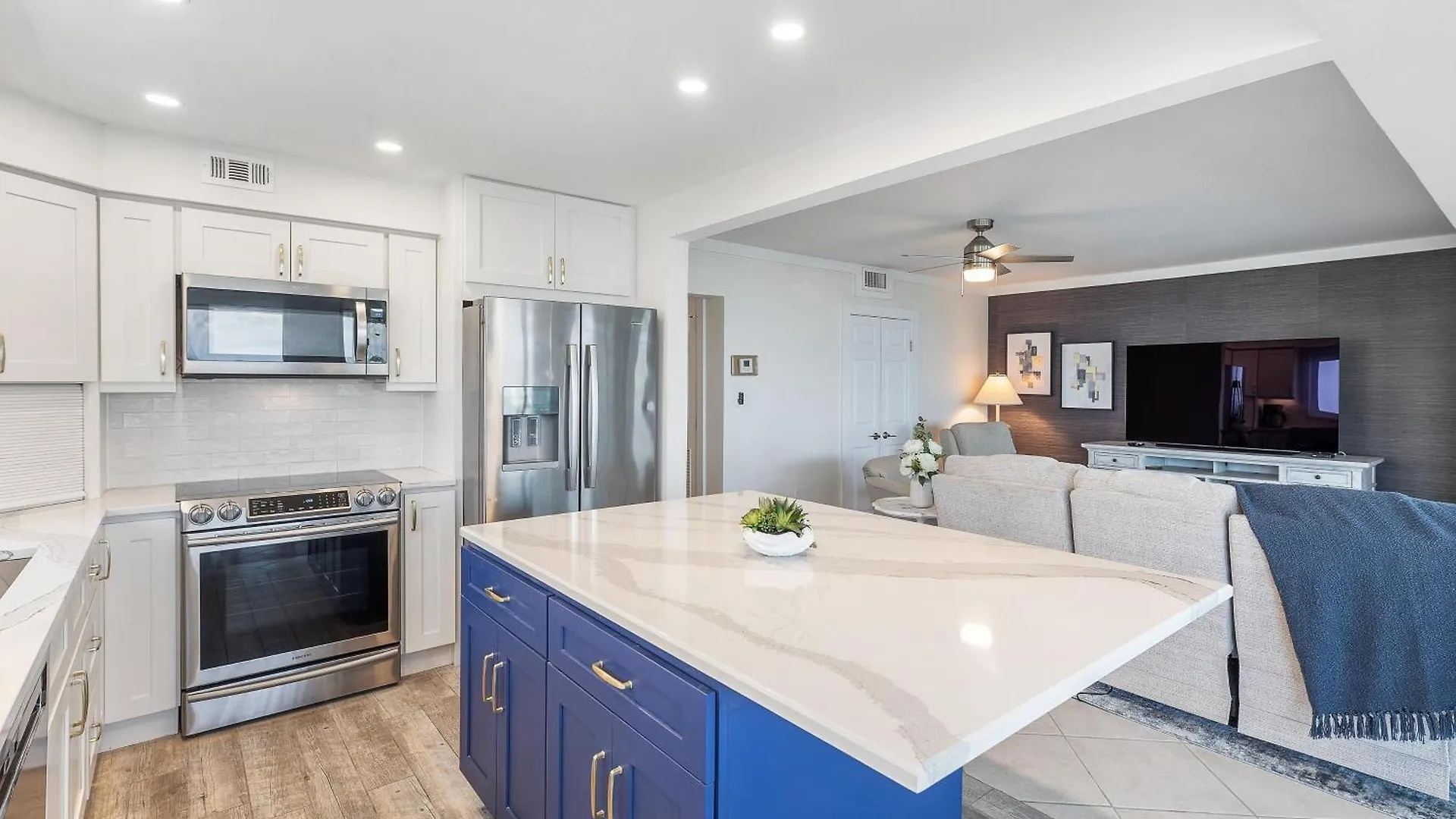 3101A Shoreline Towers Beachfront Rental Destin 0*,