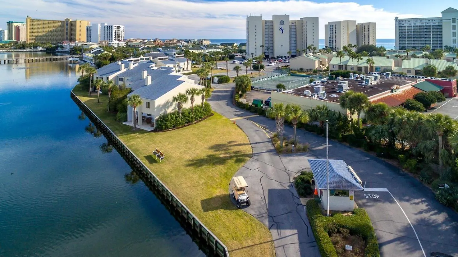 3101A Shoreline Towers Beachfront Rental Destin Holiday home